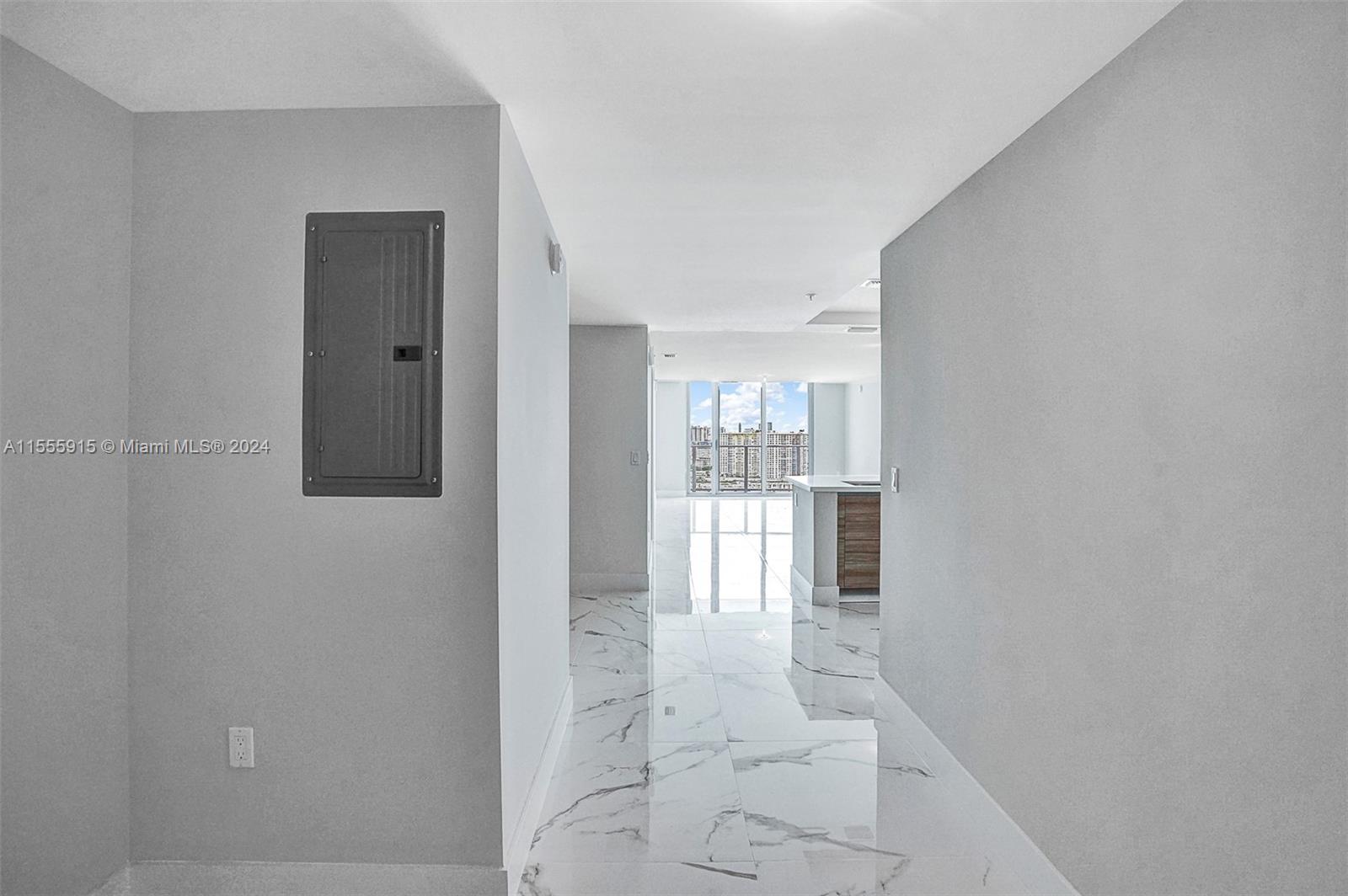 PARQUE TOWERS CONDO - Residential Lease
