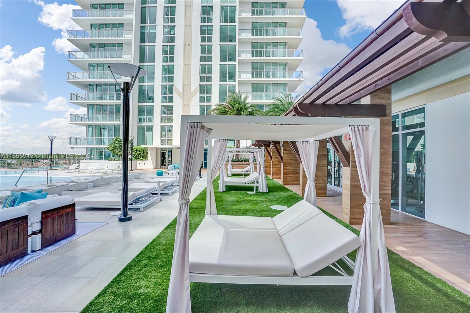PARQUE TOWERS CONDO - Residential Lease