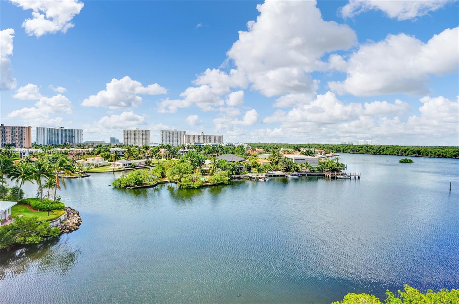 PARQUE TOWERS CONDO - Residential Lease