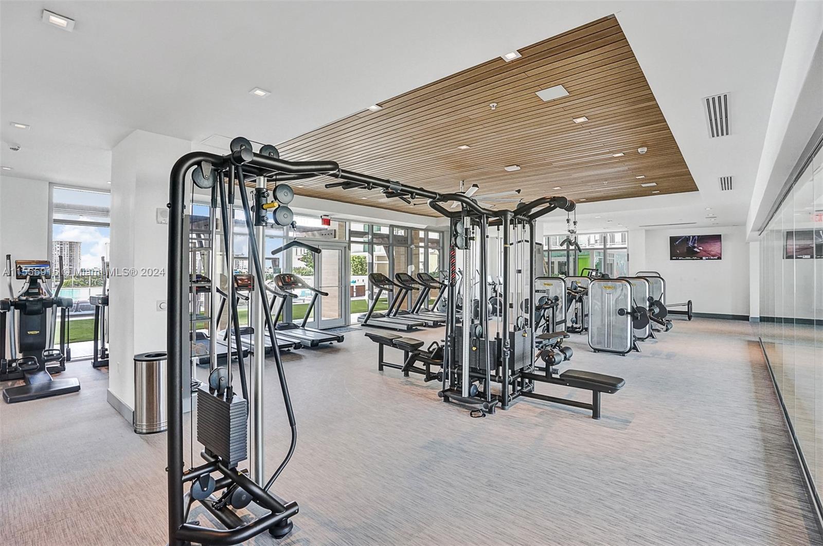 PARQUE TOWERS CONDO - Residential Lease