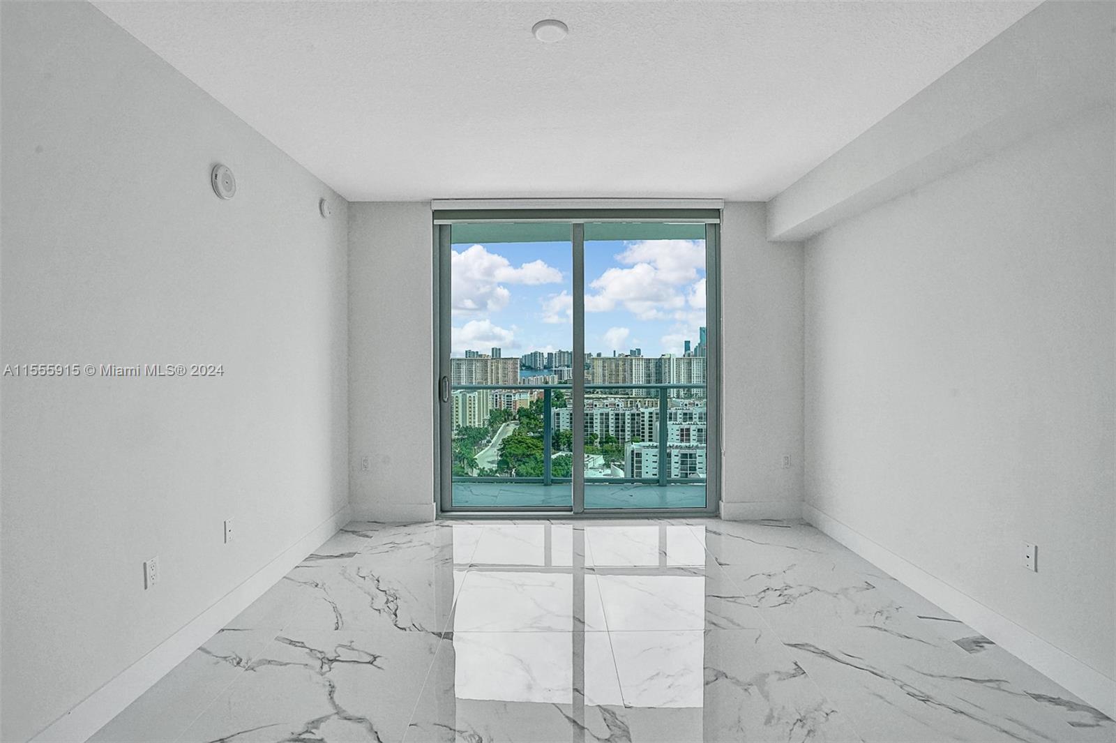 PARQUE TOWERS CONDO - Residential Lease
