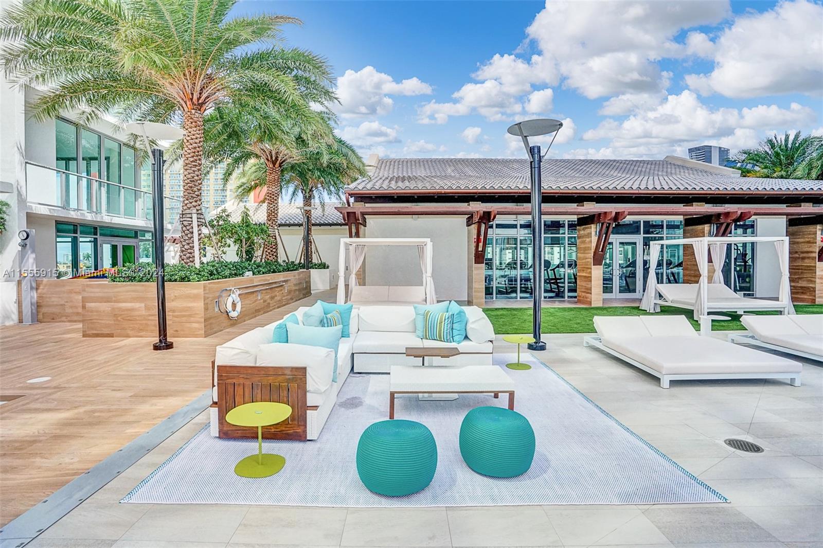 PARQUE TOWERS CONDO - Residential Lease