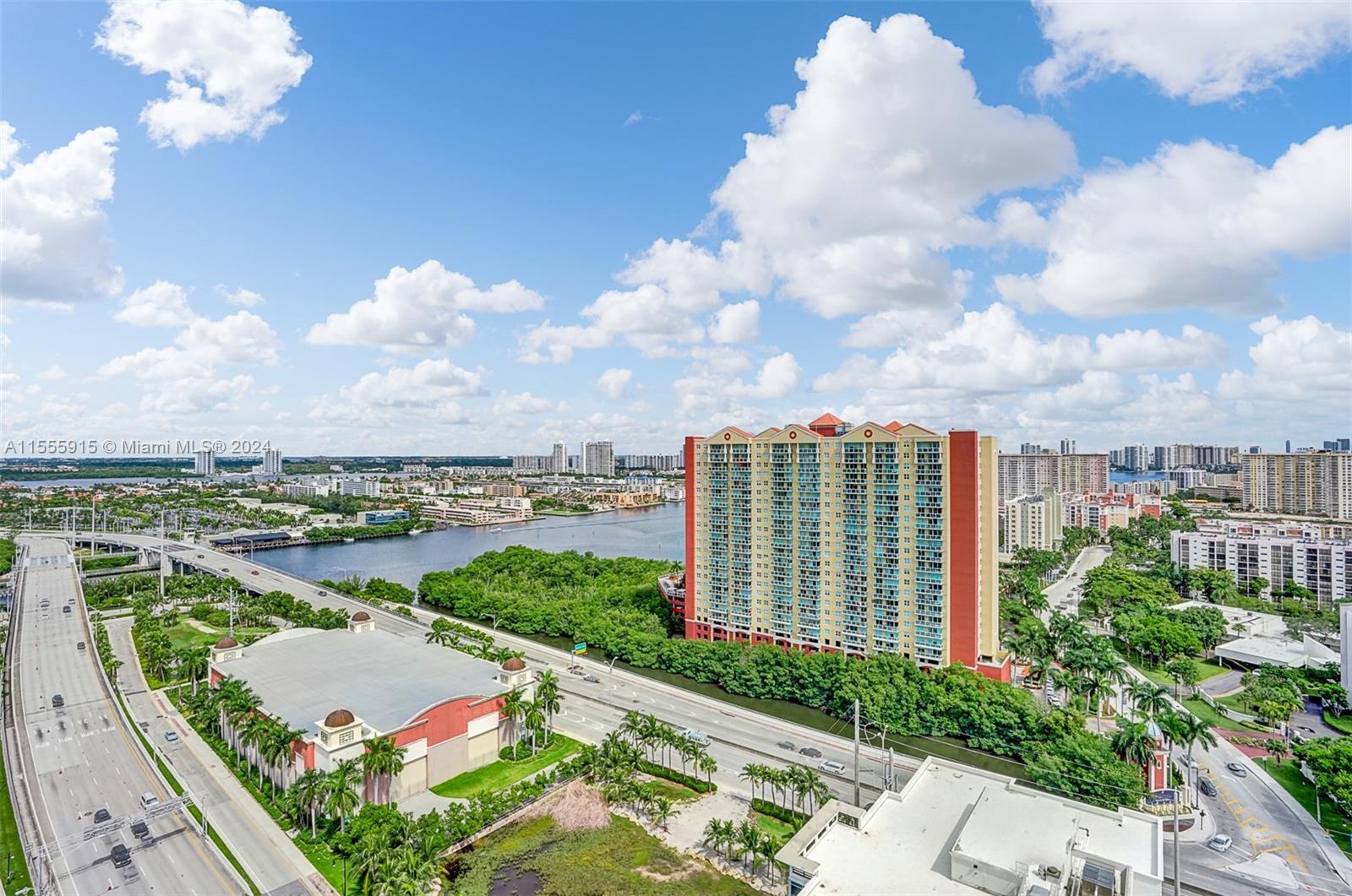 PARQUE TOWERS CONDO - Residential Lease