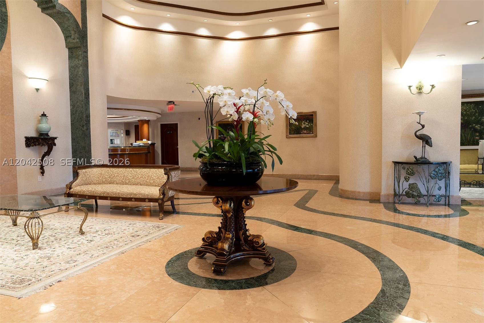 LEXCELLENCE CONDO - Residential