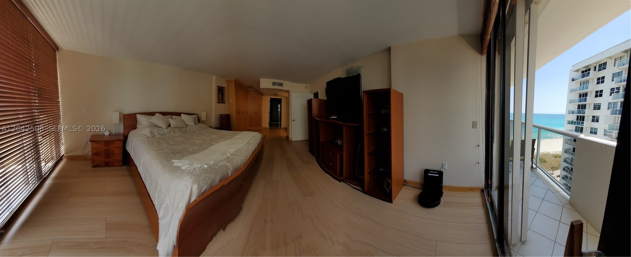 LEXCELLENCE CONDO - Residential
