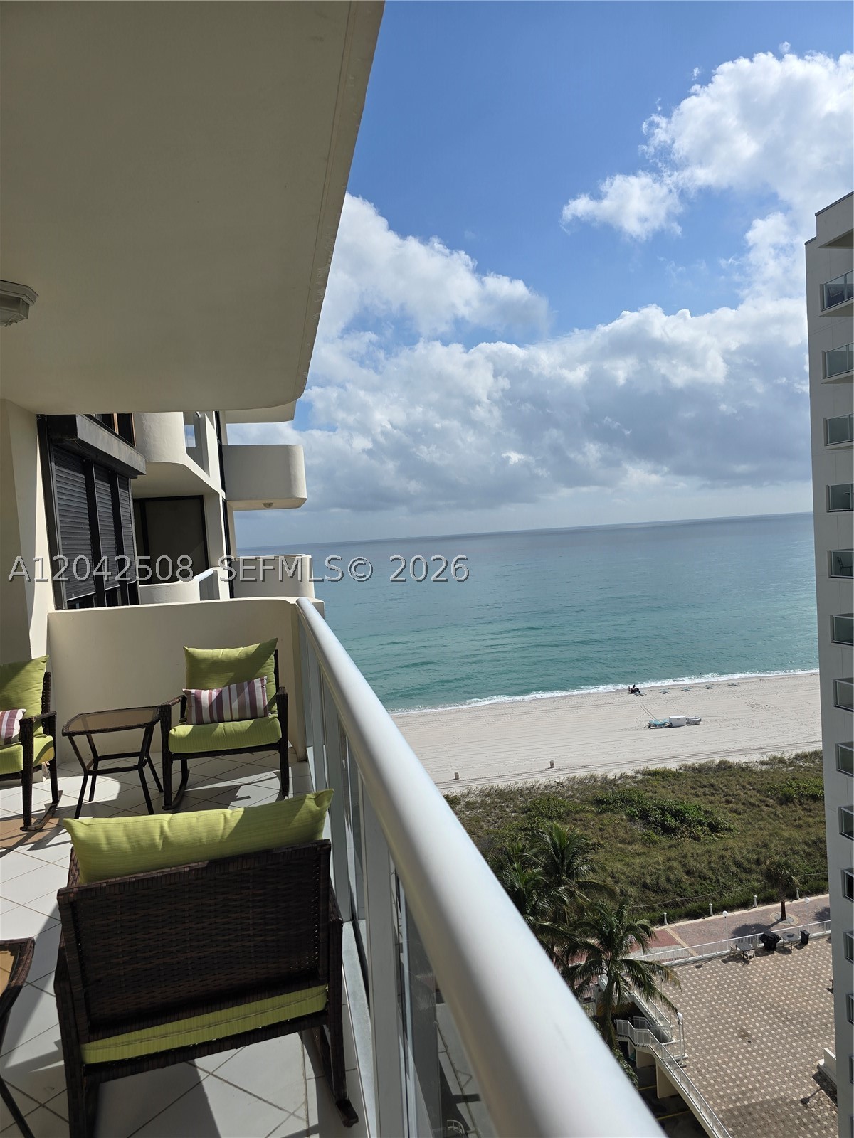 LEXCELLENCE CONDO - Residential