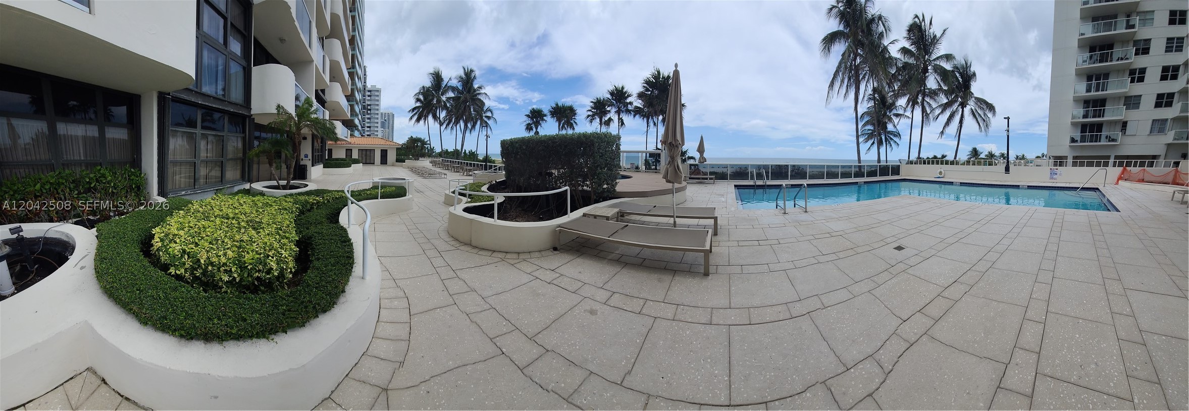 LEXCELLENCE CONDO - Residential