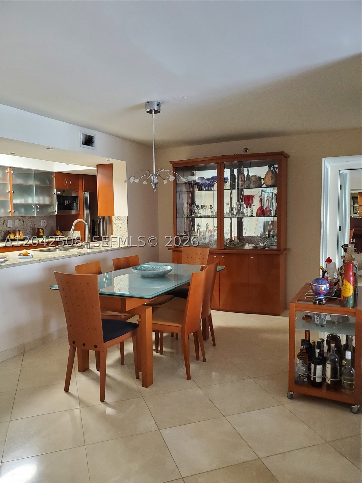 LEXCELLENCE CONDO - Residential