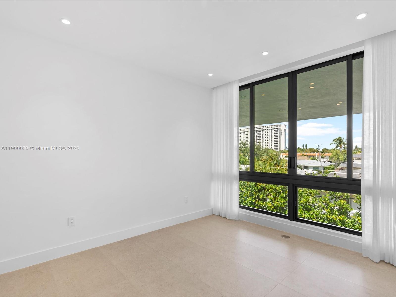 RE-PLAT OF TRACK C MIAMI - Residential