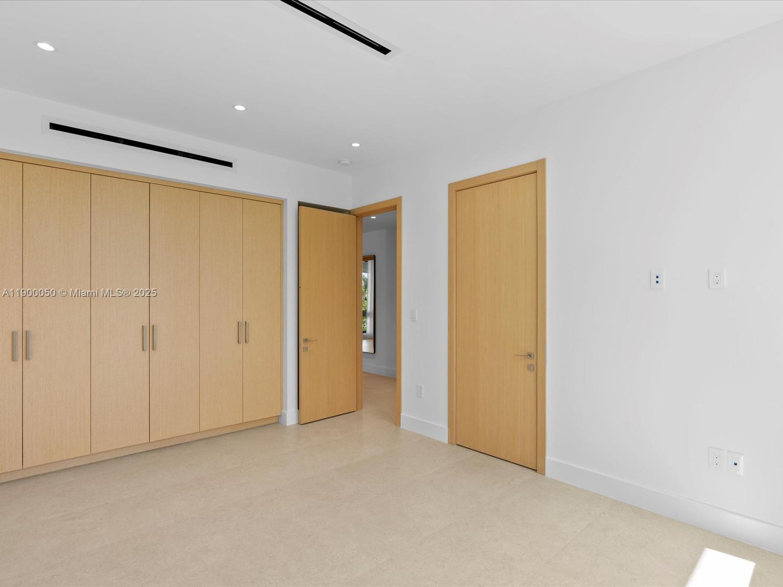 RE-PLAT OF TRACK C MIAMI - Residential