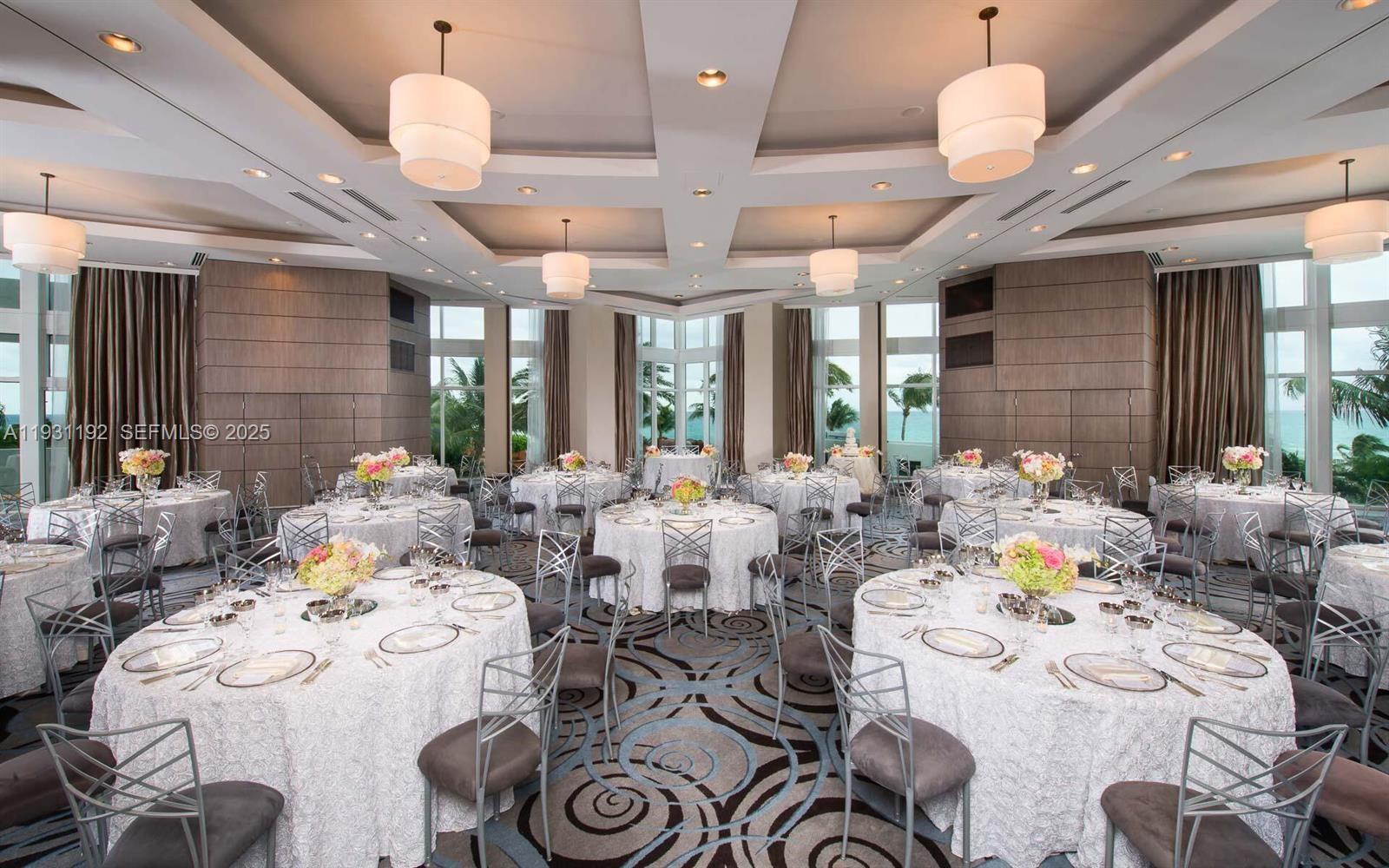 TRUMP INTERNATIONAL SONES - Residential