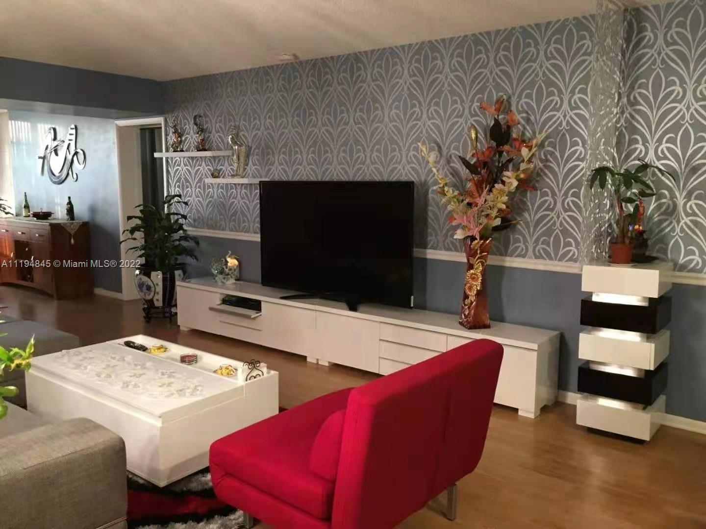 WHITEHALL OF PINE ISLAND - Residential Lease