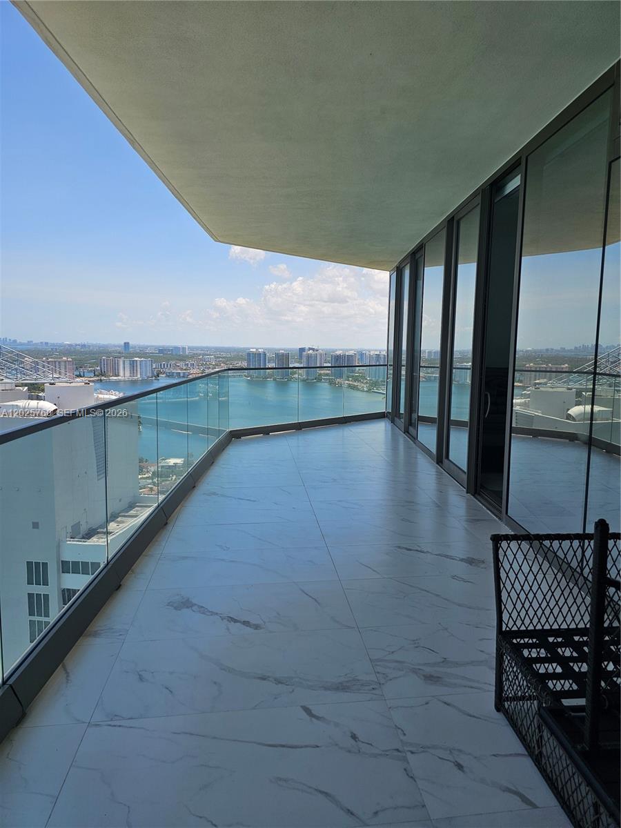 18975 COLLINS CONDO - Residential