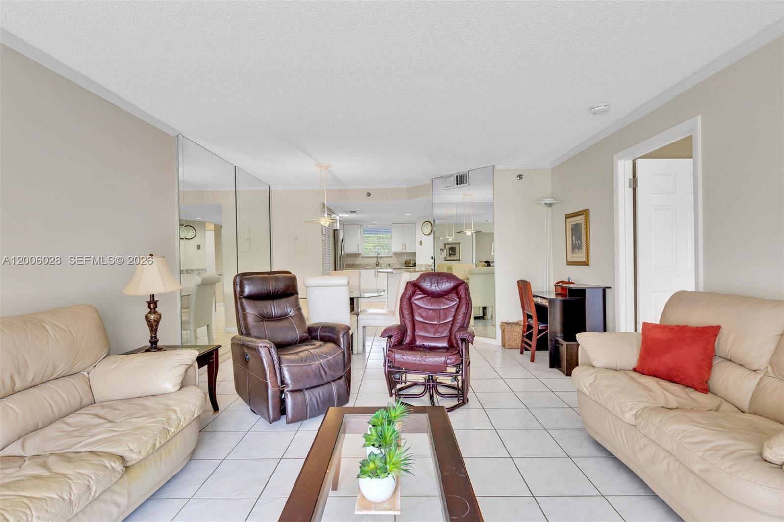 LE FRONTENAC CONDO - Residential