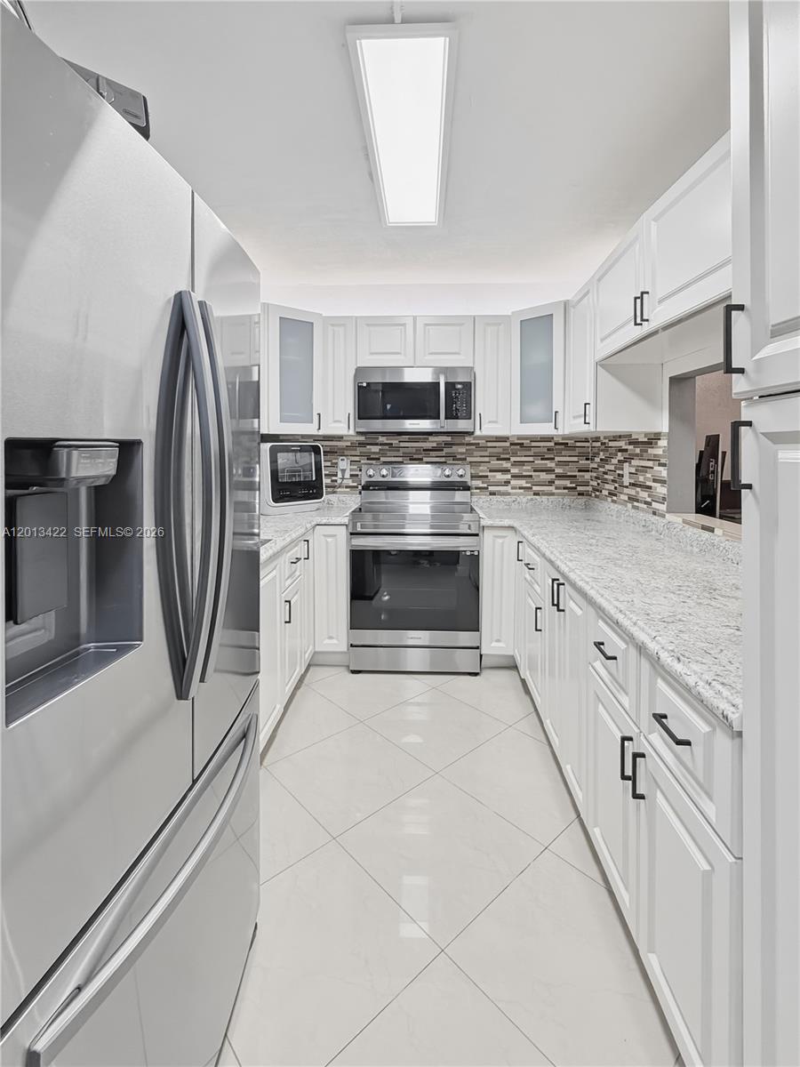 LAURELS AT MARGATE CONDO - Residential