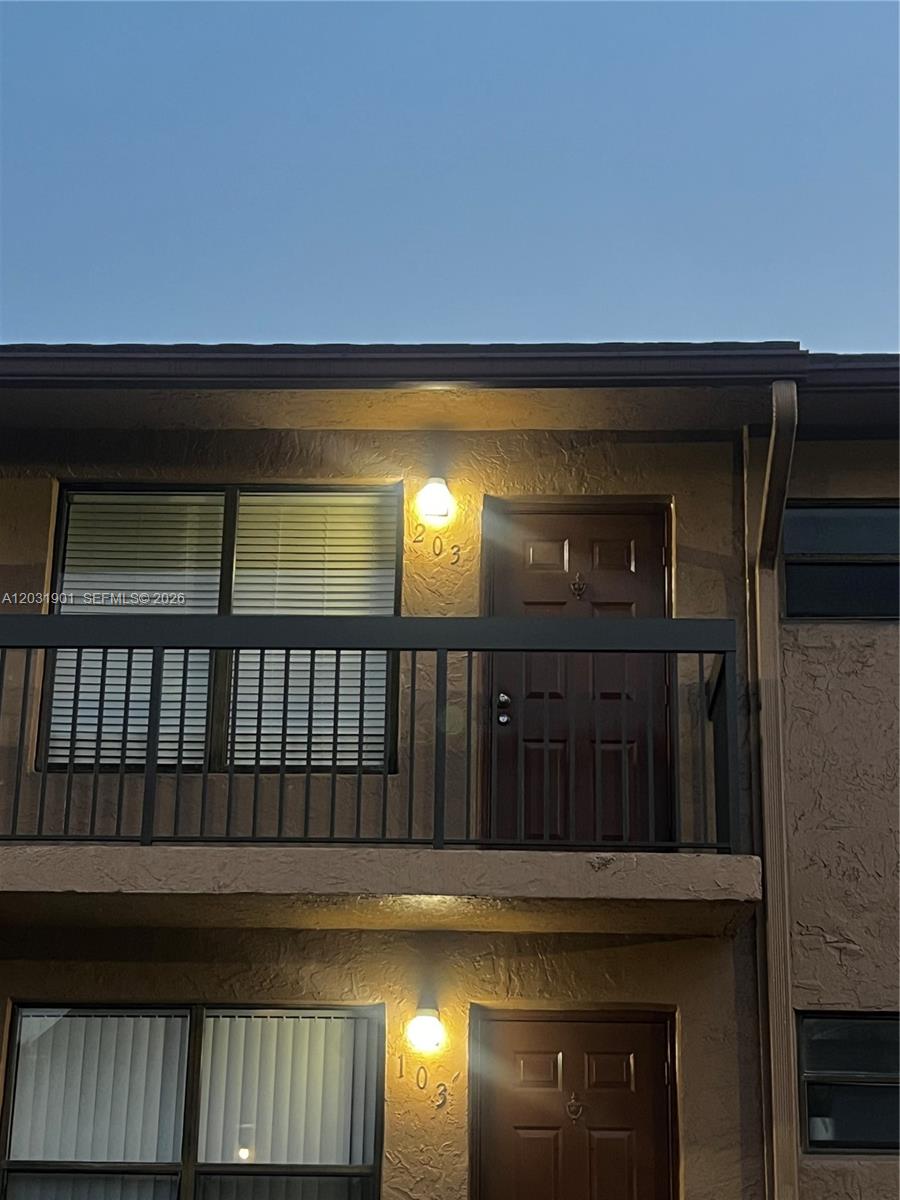 WINDING LAKE AT WELLEBY C - Residential