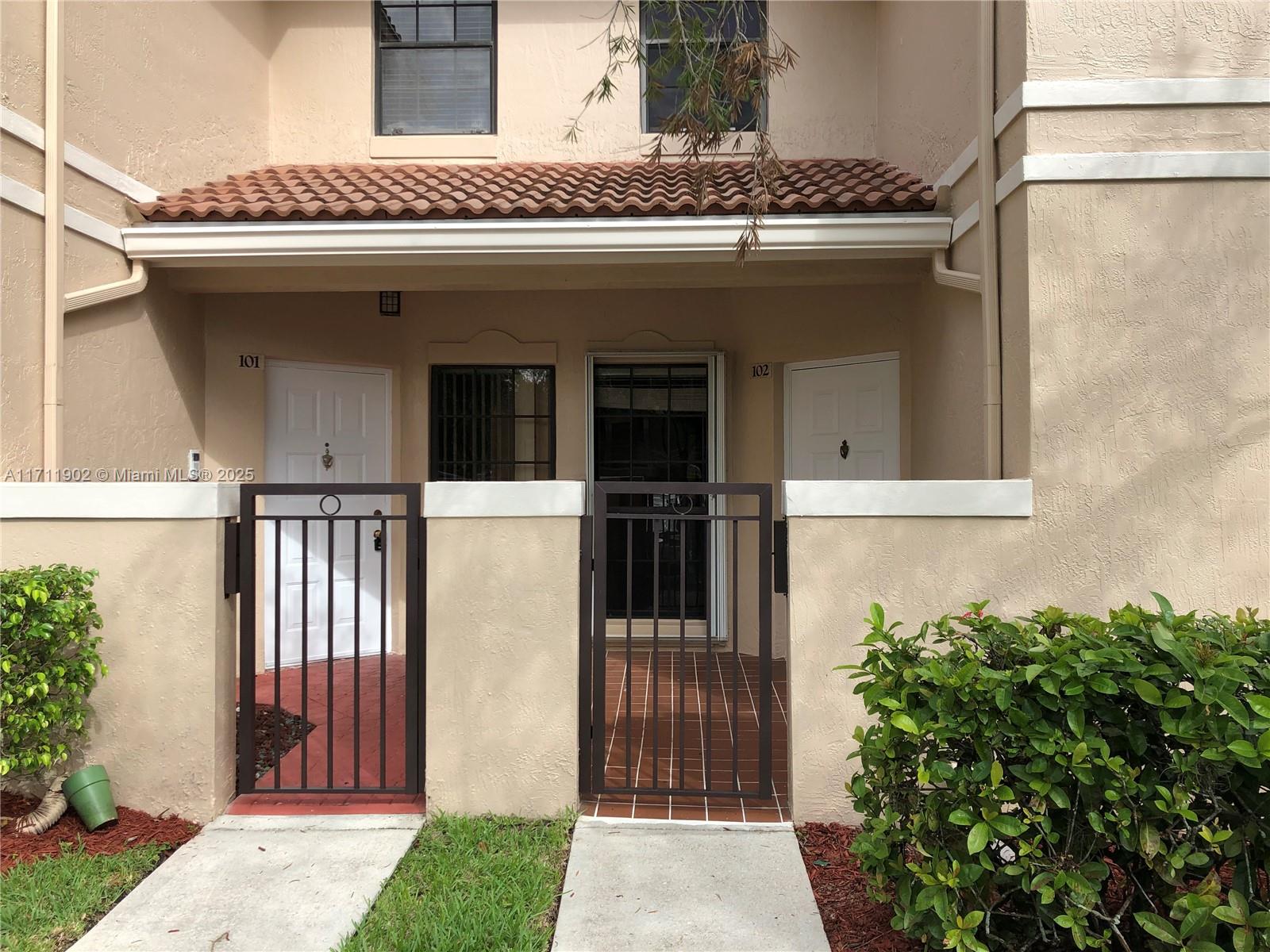 LAS VERDES CONDO - Residential Lease