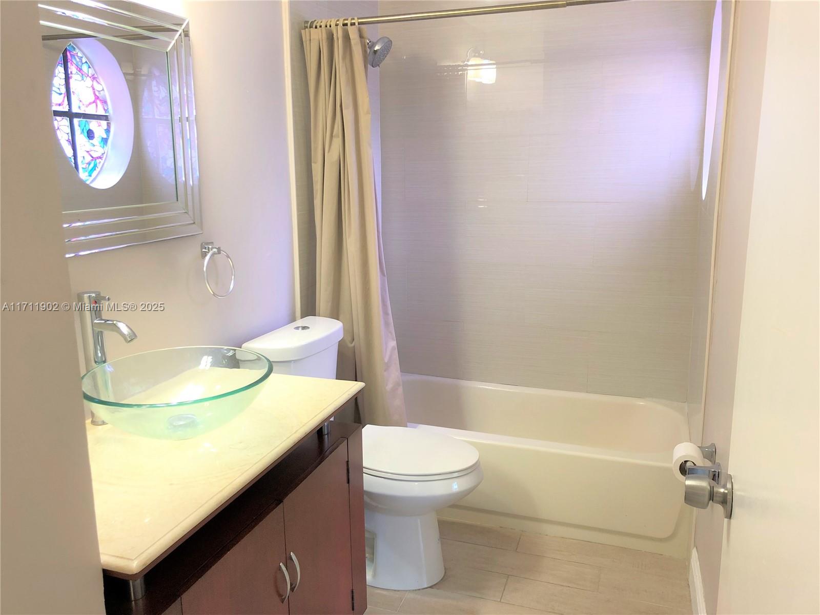 LAS VERDES CONDO - Residential Lease