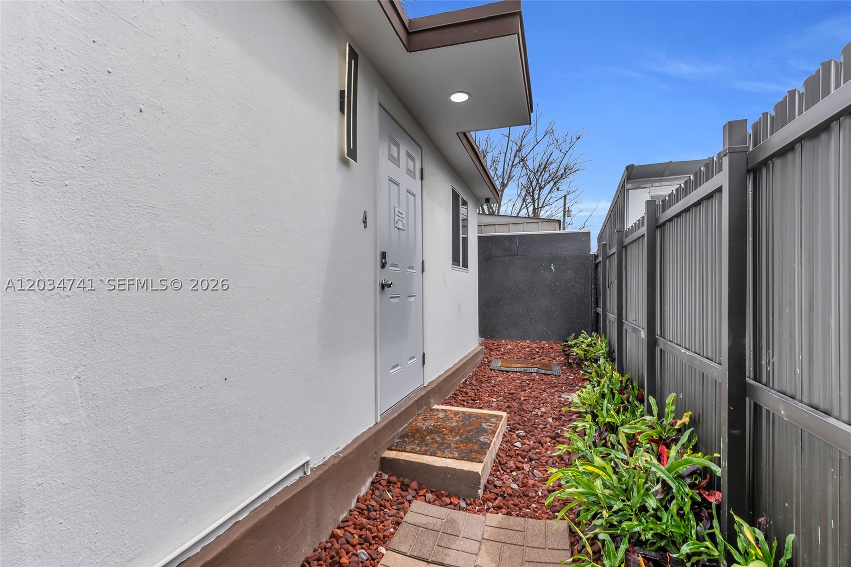 W FLAGLER PK - Residential