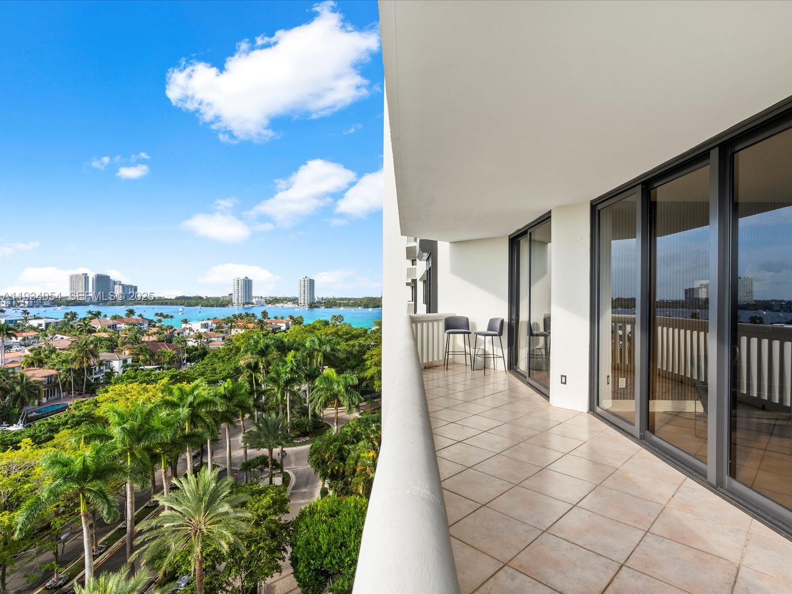 2000 ISL BLVD WILLIAMS IS - Residential