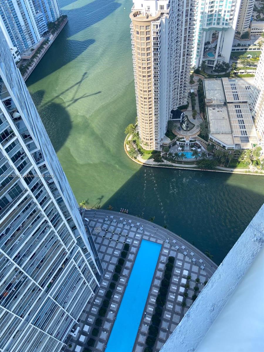 Icon Two - fully furnished 1 bedroom Penthouse for rent with spectacular bay and city views.  All the amenities you can dream of. Available now.