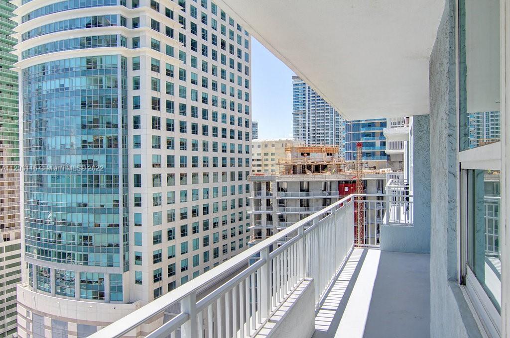 Yacht Club Brickell - Residential Lease