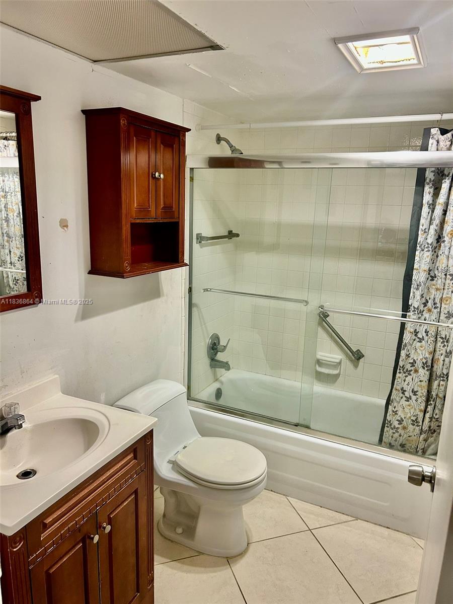 BAHAMA VILLAGE CONDO - Residential