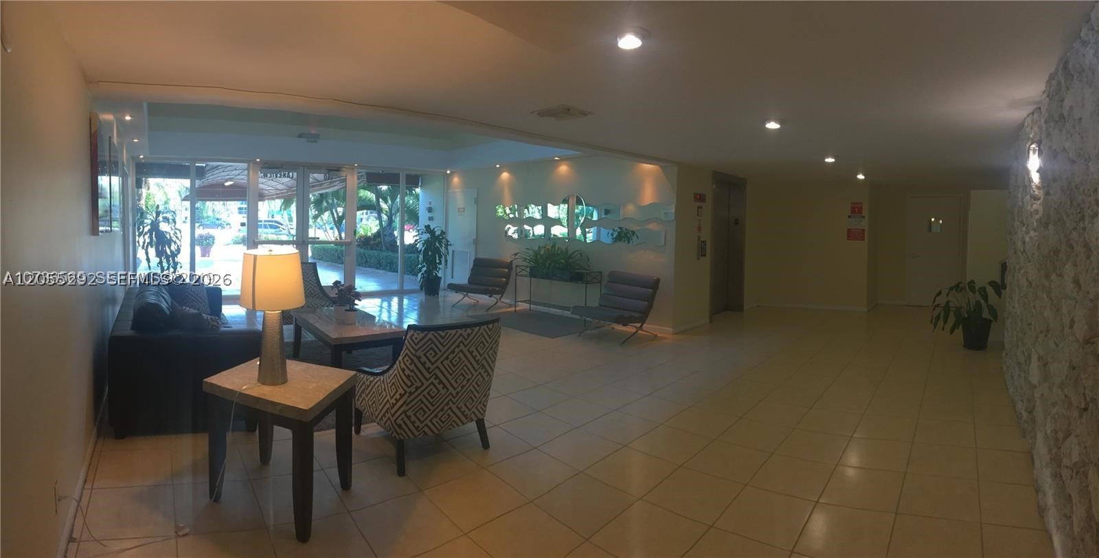 BUILDING ONE OF RACQUET C - Residential Lease