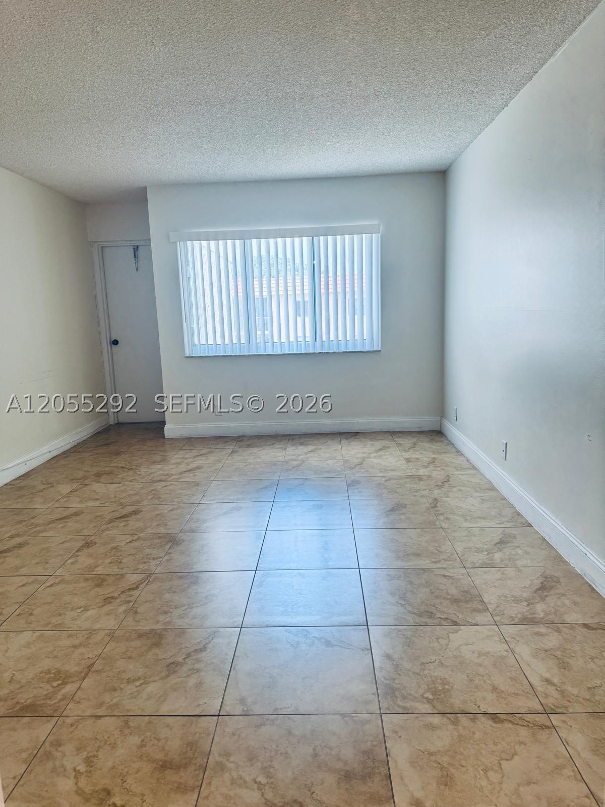 BUILDING ONE OF RACQUET C - Residential Lease