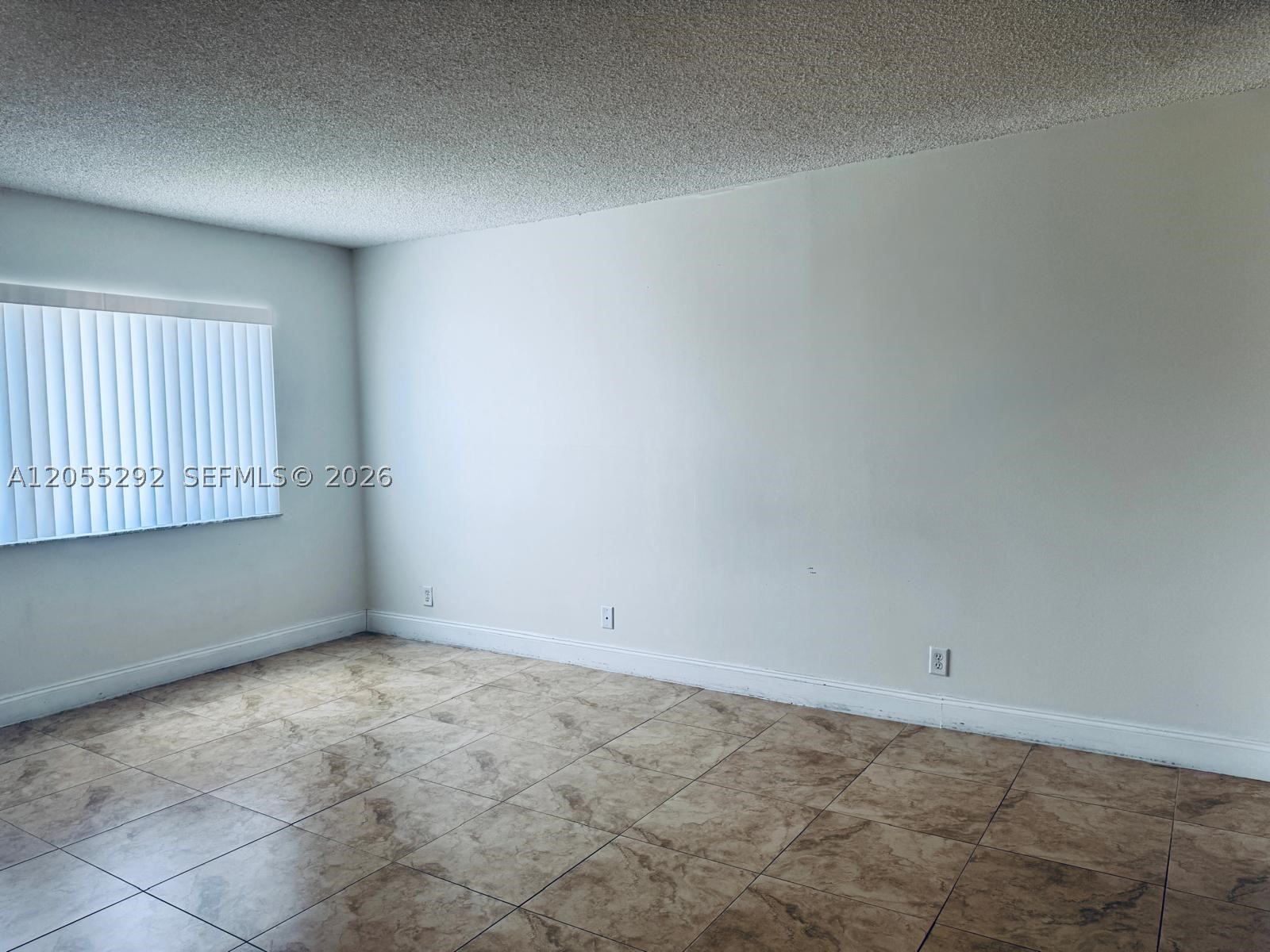 BUILDING ONE OF RACQUET C - Residential Lease