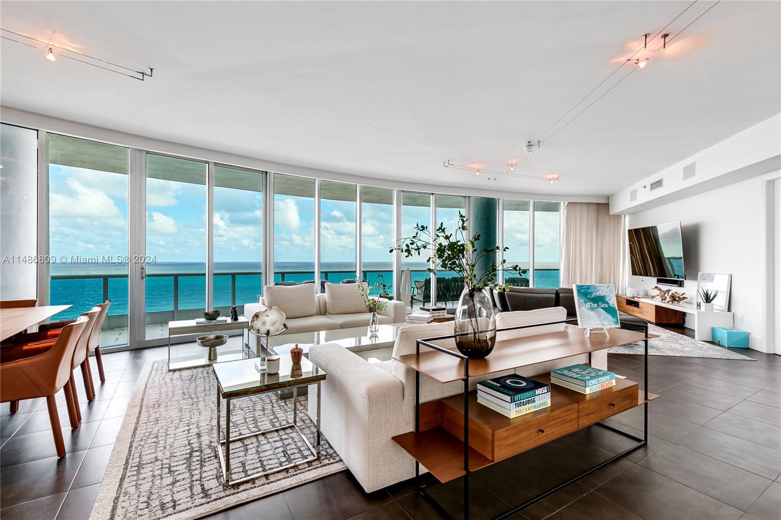 THE RESIDENCES AT THE BAT - Residential