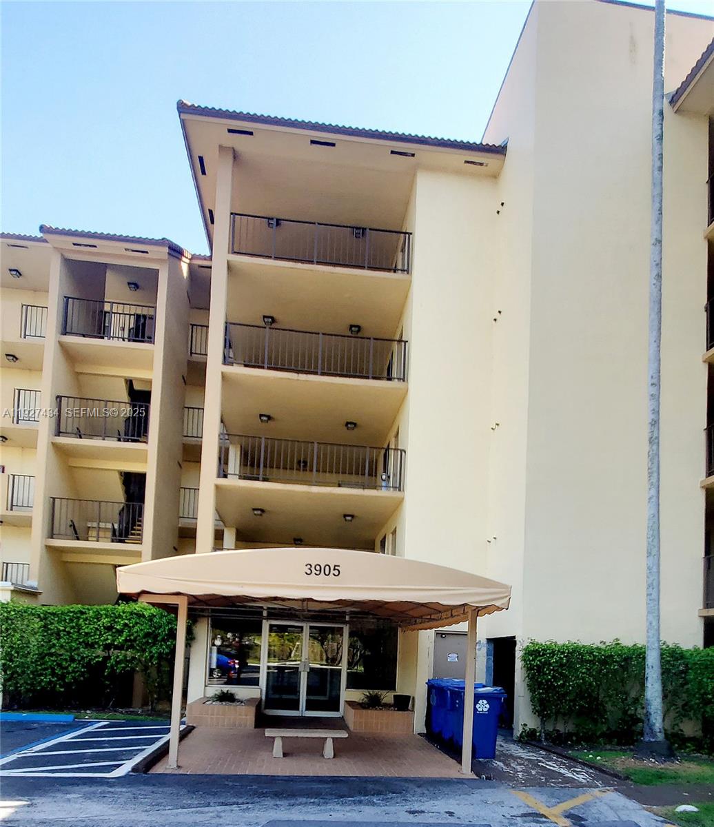 SUNRISE ISLAND CONDOMINIU - Residential
