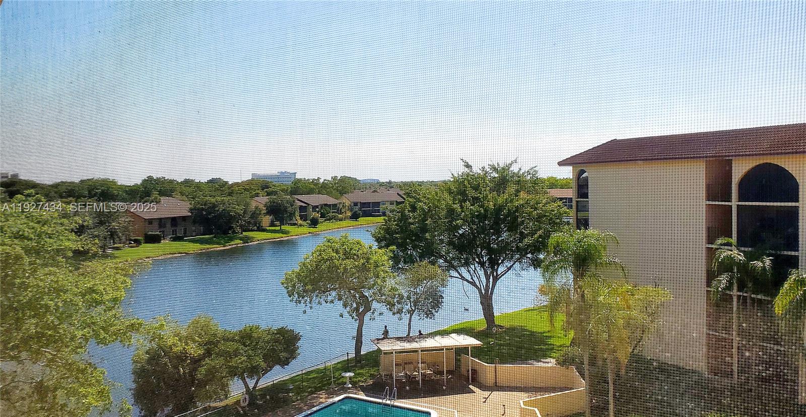 SUNRISE ISLAND CONDOMINIU - Residential