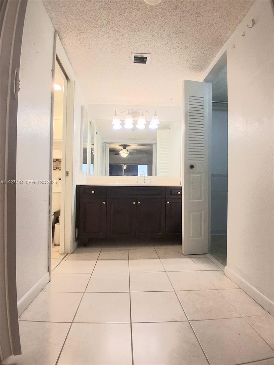 SUNRISE ISLAND CONDOMINIU - Residential