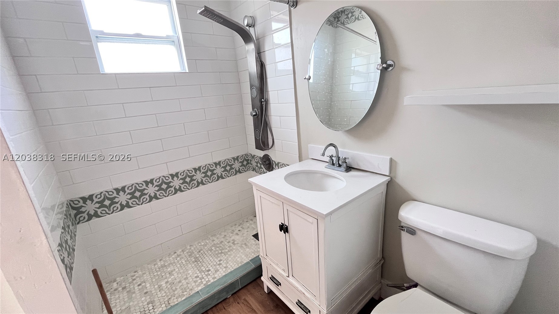 HOLLYWOOD LAKES SECTION - Residential