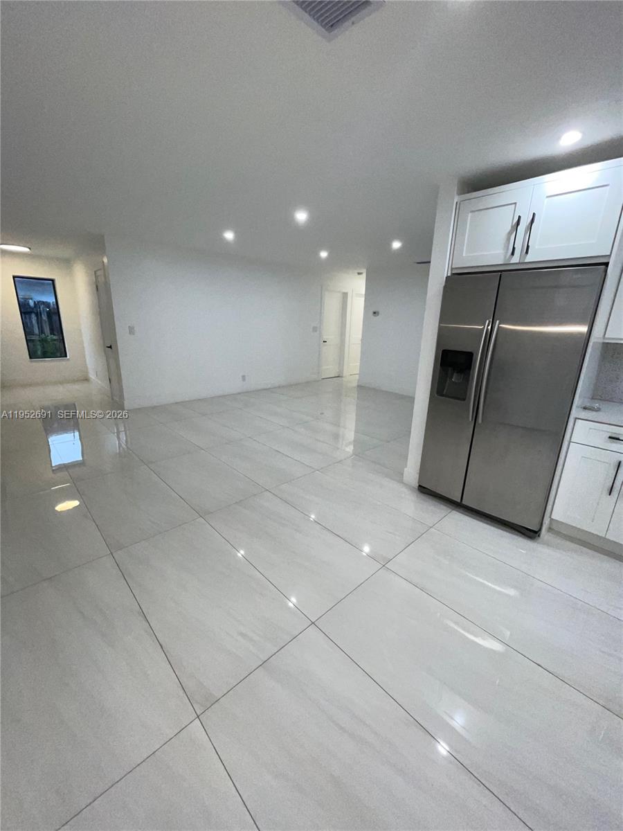 BOULEVARD HEIGHTS SEC 2 - Residential Lease