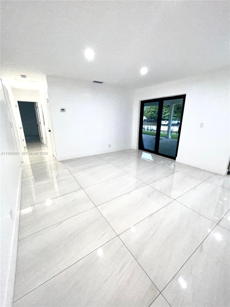 BOULEVARD HEIGHTS SEC 2 - Residential Lease
