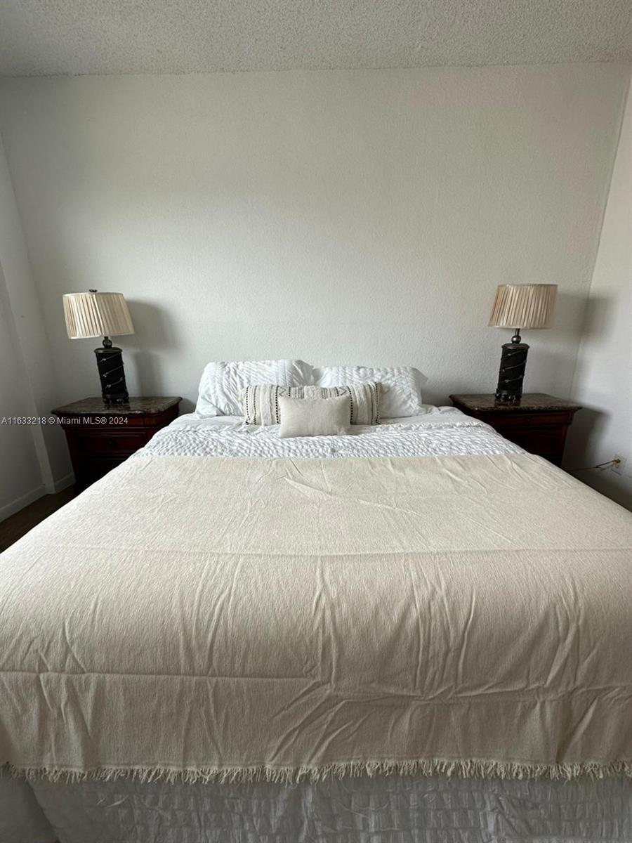 OCEANVIEW BUILDING B COND - Residential