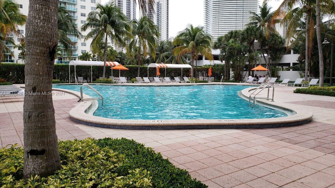 OCEANVIEW BUILDING B COND - Residential