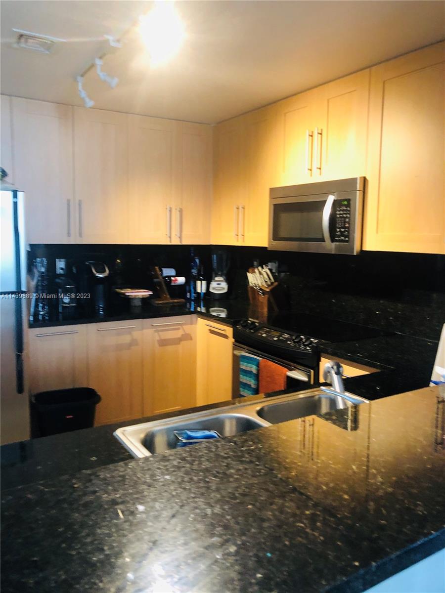 NURIVER LANDING CONDO - Residential Lease