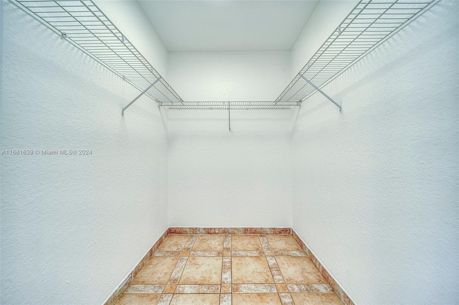 BON AIRE - Residential Lease