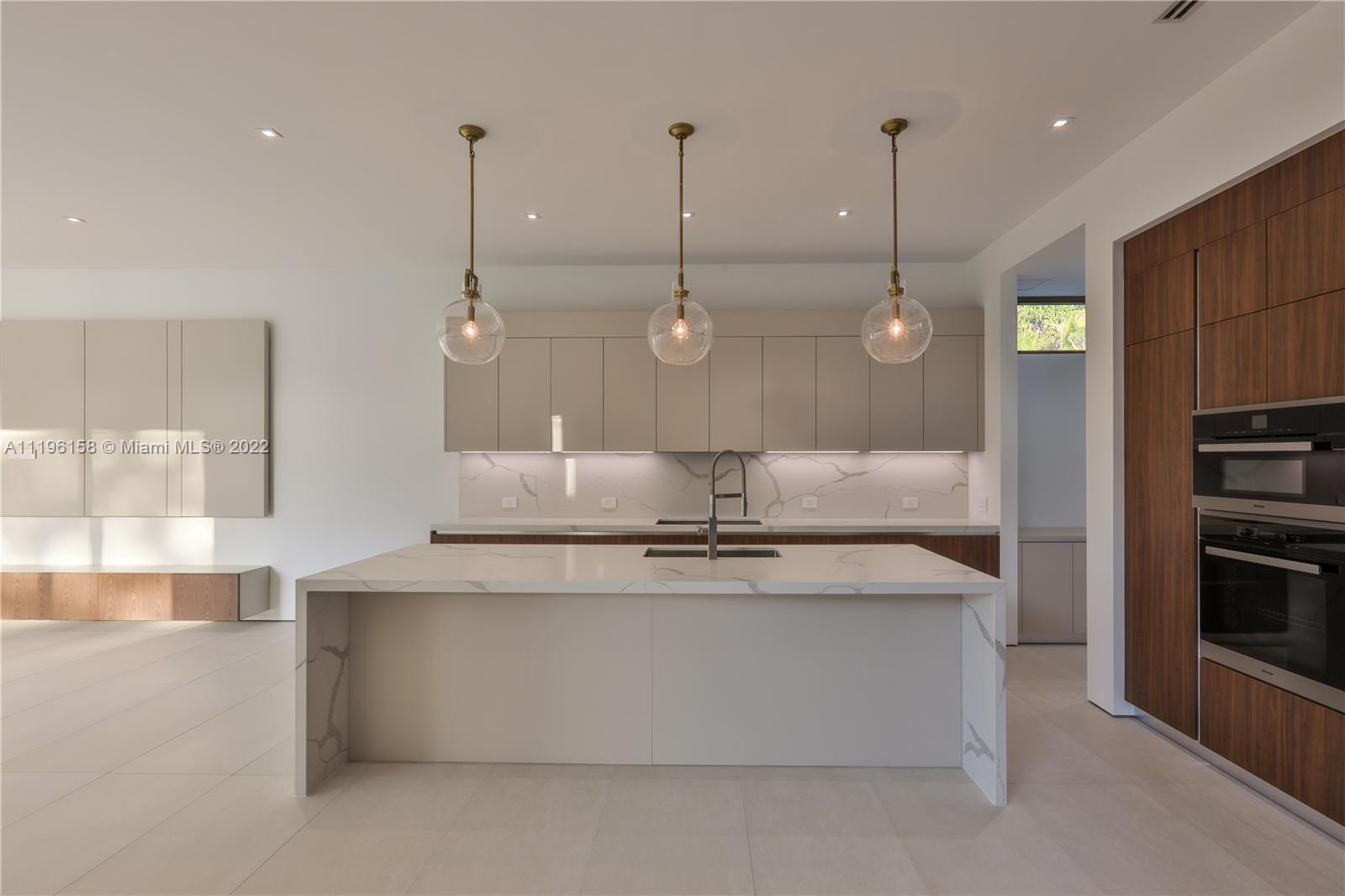 PINE TREE ESTATES - Residential