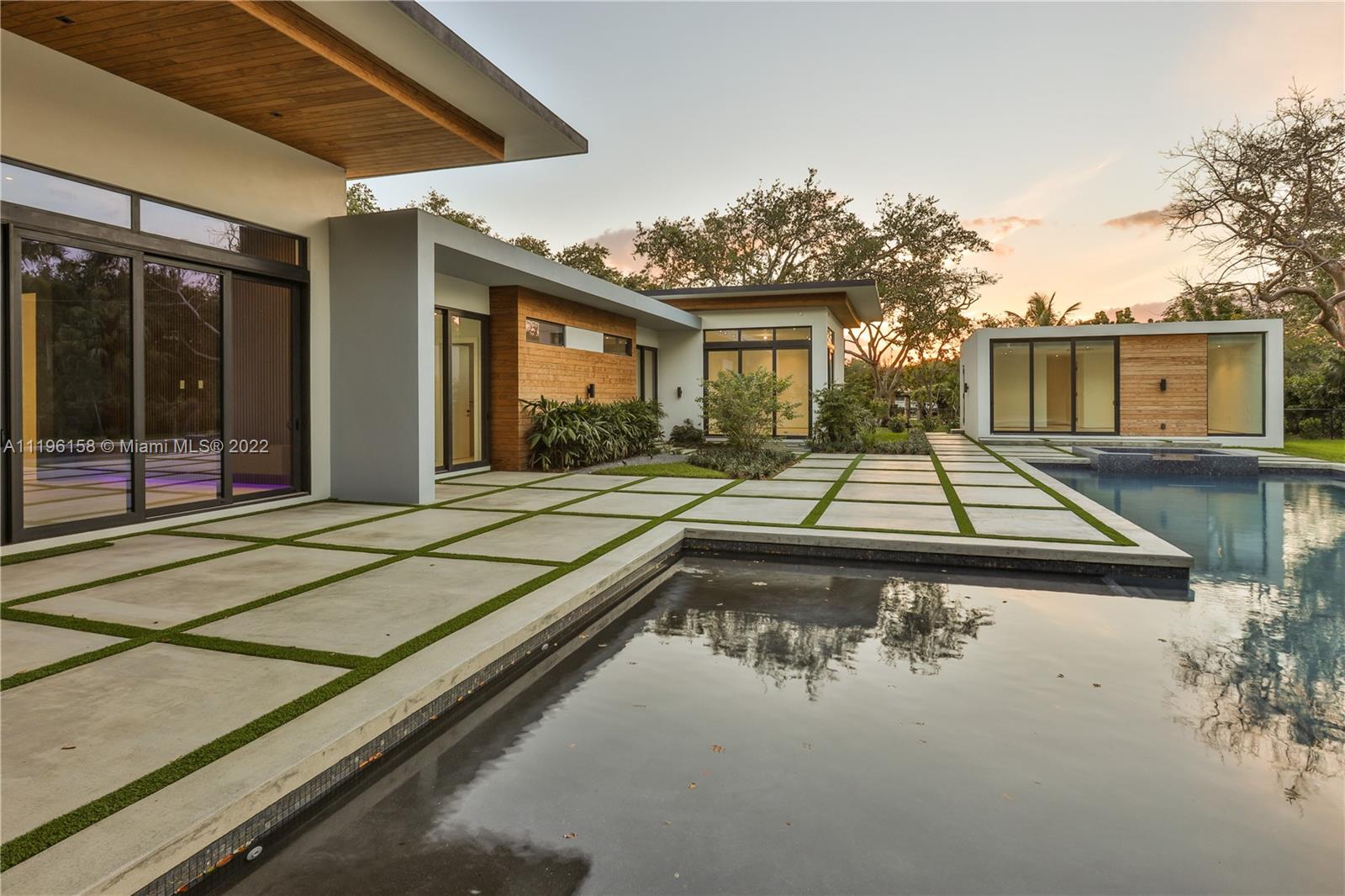 PINE TREE ESTATES - Residential