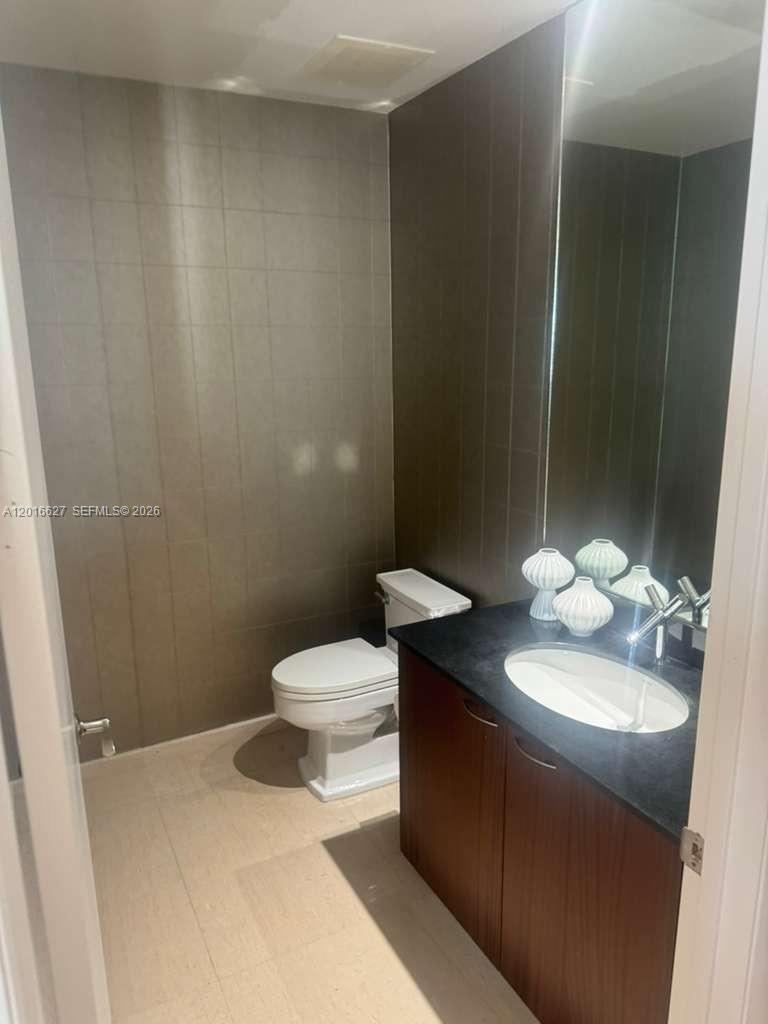 TDR TOWER I CONDO - Residential