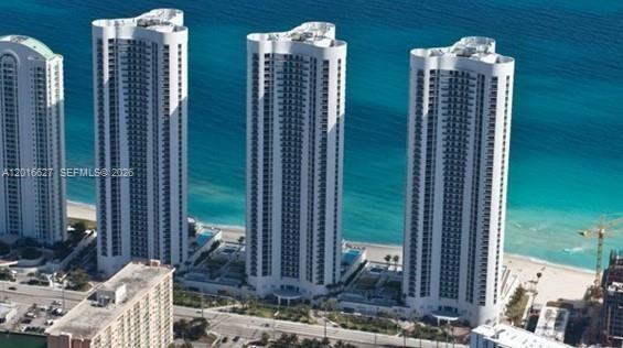 Amazing 3 bedrooms and 3 baths. Ocean view unit at Trump Towers. Great family residence on the beach. Enter though your private foyer into the unit. Floor-to-ceiling glass doors offering endless views of the beach, intracoastal and city. Interior features include: European kitchen with quartz countertop, new white kitchen with high end brand. Appliances subzero fridge, built-in espresso coffee machine and marble floors. Full service amenities include: Restaurant for residents with room service, 24 hour concierge pool and bar attendees, health spa, clubroom, conference room, valet and much more. Near Bal Harbour and Aventura Mall. Minimum rent 3 months ( 4 times a year)