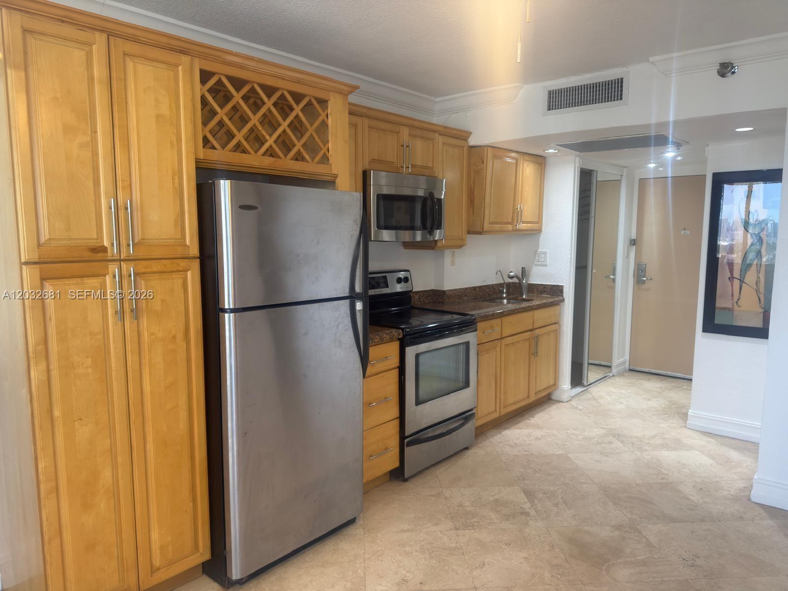 THE AVENTURA BEACH CLUB C - Residential
