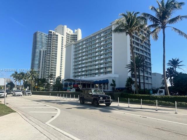 THE AVENTURA BEACH CLUB C - Residential