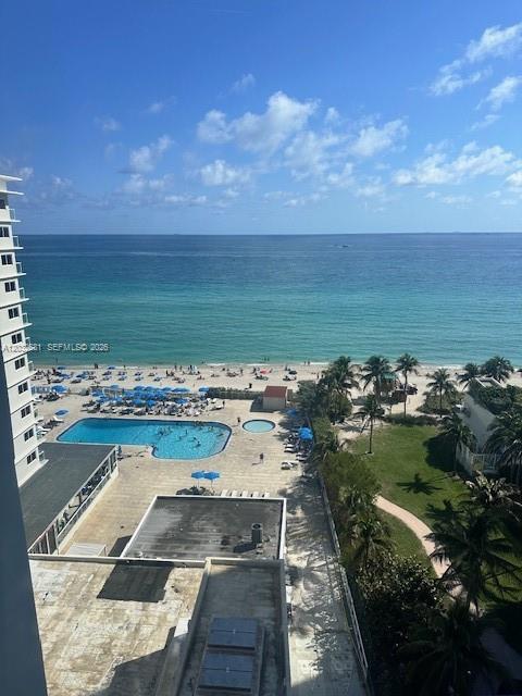 THE AVENTURA BEACH CLUB C - Residential