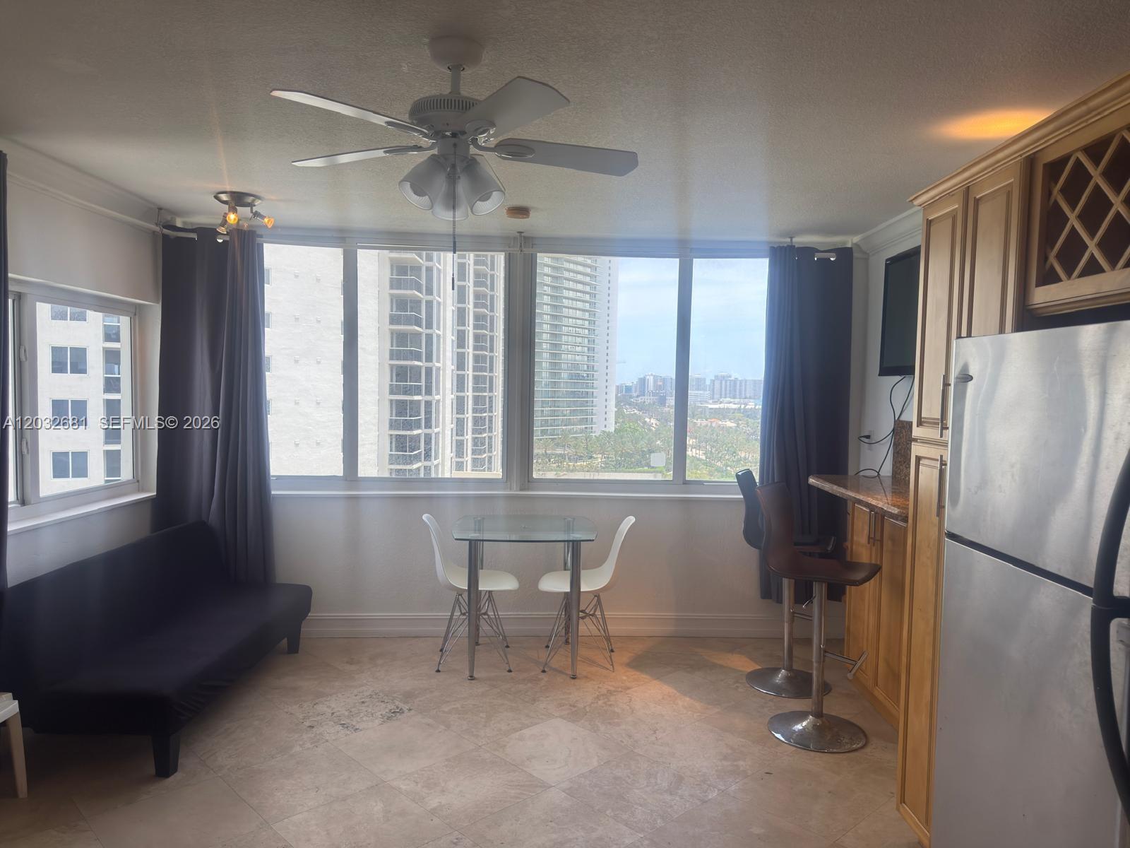 THE AVENTURA BEACH CLUB C - Residential