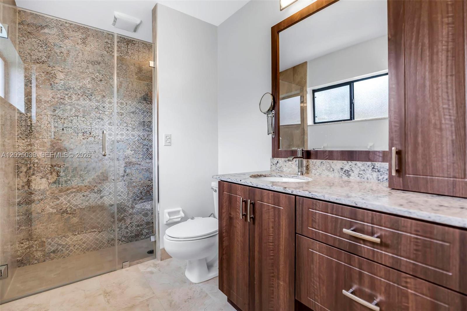 NOB HILL VILLAGE - Residential